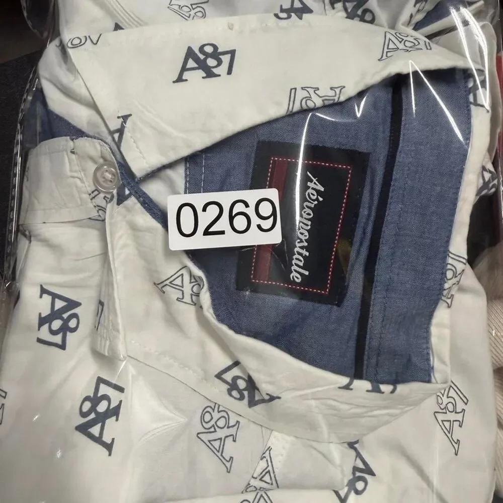 Aeropostale white button